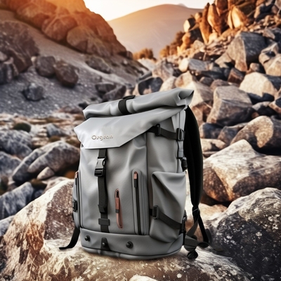 Unisex Deportes al aire libre 60L Mochila de campamento con cubierta impermeable a la lluvia y Softback